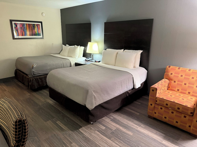 Bedroom 2, Quality Inn and Suites Livonia, Wayne