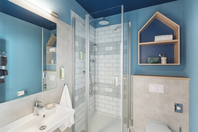 Bathroom 3, Garner Hotel ESSEN - MESSE by IHG, Essen