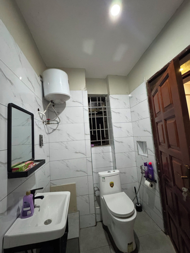 Bathroom, Naperville Apartments Premium, Kampala