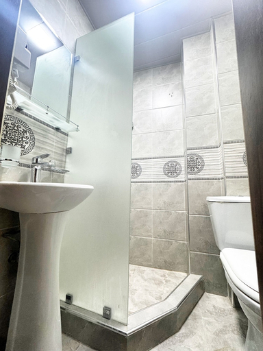 Bathroom 3, Bobosh Hotel, Buxoro