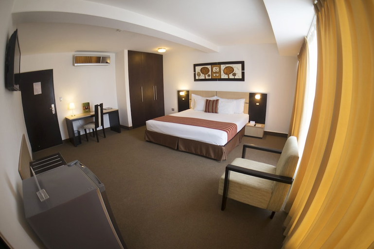 Bedroom 2, Allpa Hotel & Suites, Lima