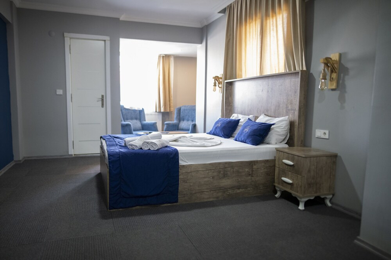 Bedroom 3, Otelizm, Karşıyaka