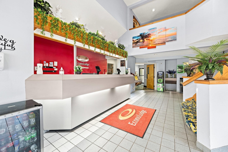 Public Area 2, Econo Lodge London North, Laurel