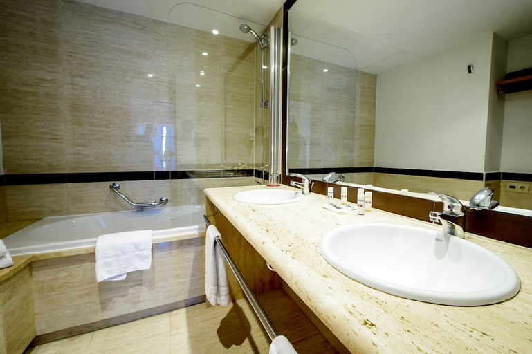 Bathroom 4, Hotel Bonalba Alicante, Alicante