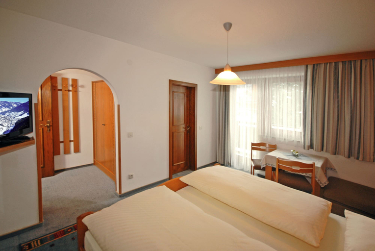 Room 5, Pension Riedlsperger, Zell am See