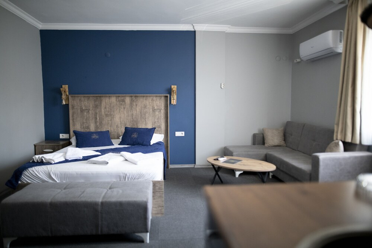Bedroom 2, Otelizm, Karşıyaka