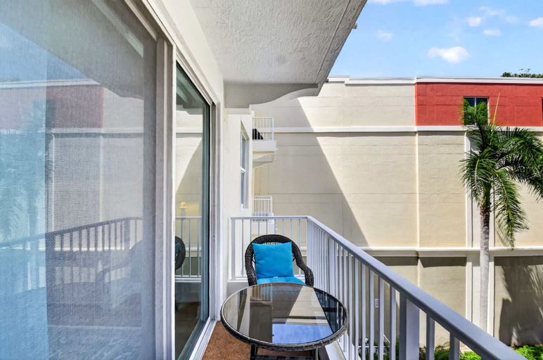 Balcony 5, Moorings Pool Overview Resort, Palm Beach