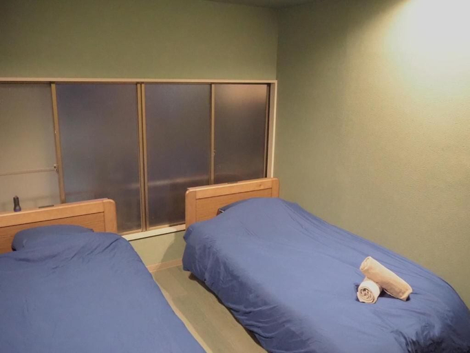 Room 4, BED&BAR MIDUKI, Suginami