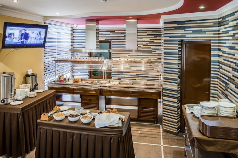 Food & Drinks 4, Armenia Hotel, Vysokogorskiy rayon