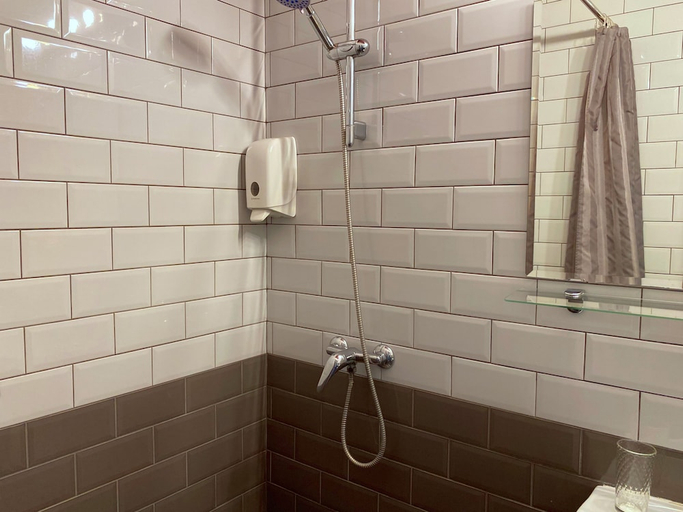 Bathroom 3, Nabokov, Aksayskiy rayon