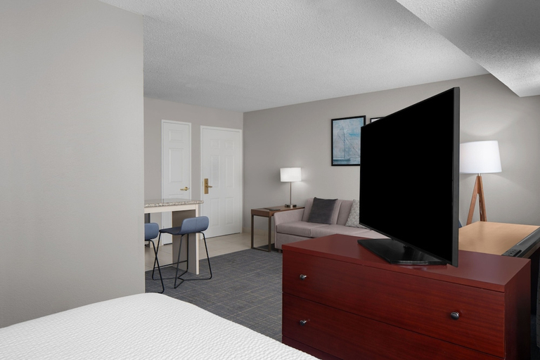 Bedroom 3, Residence Inn by Marriott San Diego Downtown, San Diego