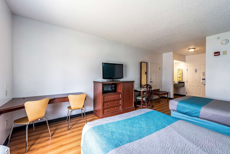 Bedroom 3, Motel 6 Shreveport, LA, Caddo