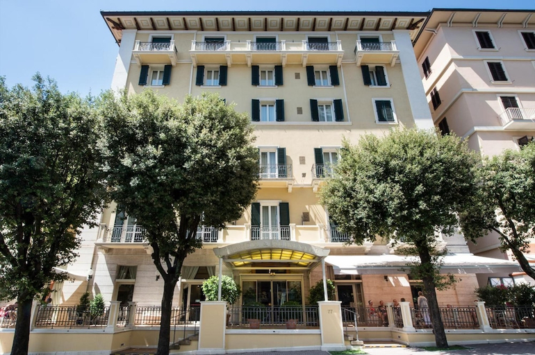Exterior & Views, Grand Hotel Francia & Quirinale, Pistoia