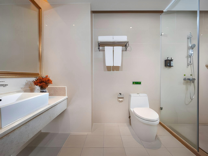 Bathroom 3, Vienna International Hotel Shenzhen Airport Hangcheng, Shenzhen