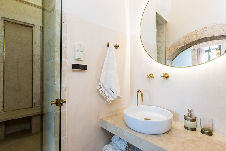 Bathroom 4, Neratze Hammam Suites, Crete