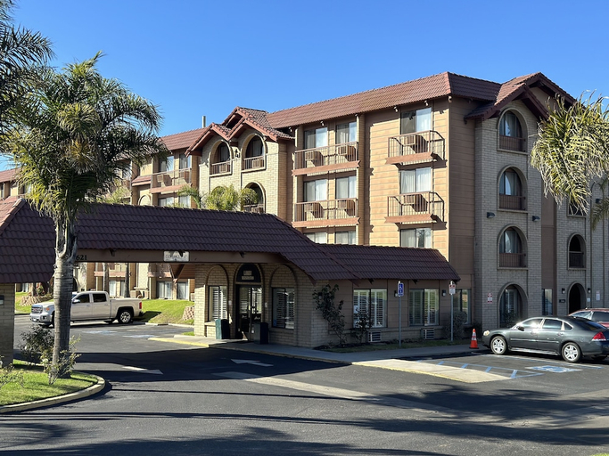 Exterior & Views, Lompoc Valley Inn and Suites, Santa Barbara