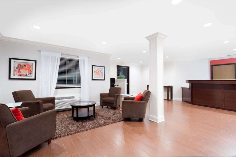 Public Area 2, Ramada by Wyndham Tell City, Perry