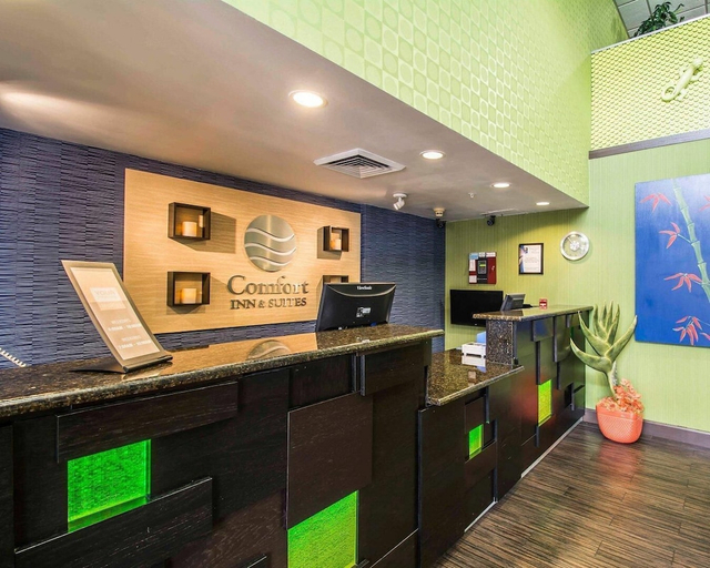 Public Area 3, Comfort Inn & Suites Lantana - West Palm Beach South, Palm Beach