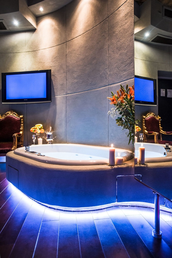 Sport & Beauty 5, MDM Guesthouse, Rome