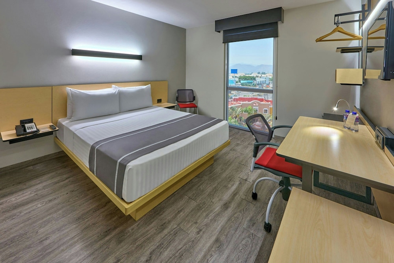 Bedroom 3, City Express Plus by Marriott Guadalajara Palomar, Tlajomulco de Zúñiga