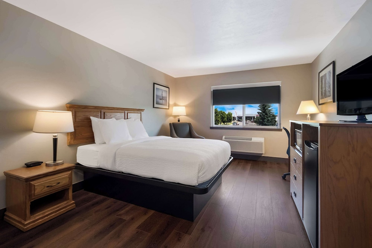 Bedroom 3, SureStay Plus Hotel by Best Western Rexburg, Madison