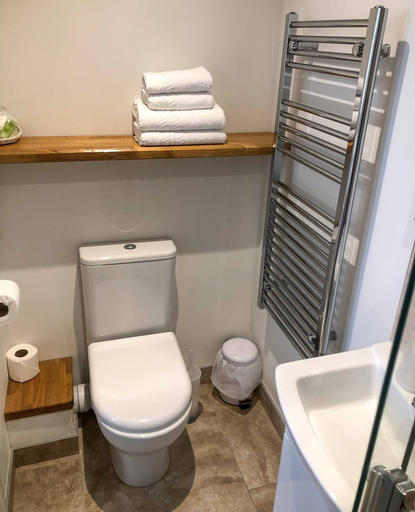 Bathroom 3, Royal Esplanade Hotel, Isle of Wight