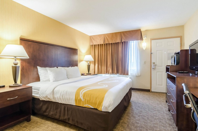 Bedroom 3, Quality Inn & Suites Ogallala, Keith
