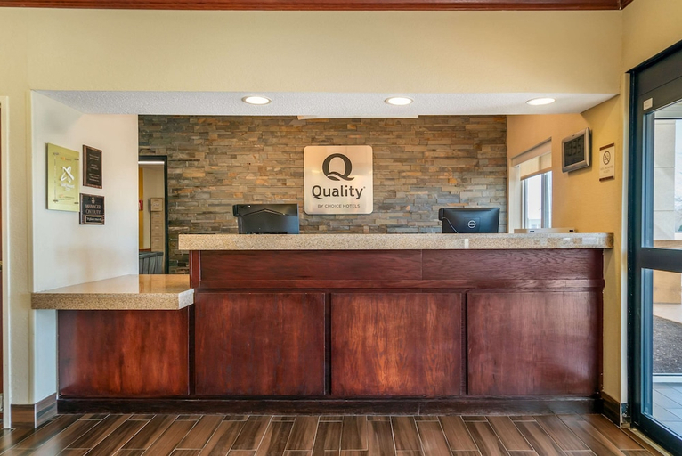 Public Area 2, Quality Inn & Suites, Bay