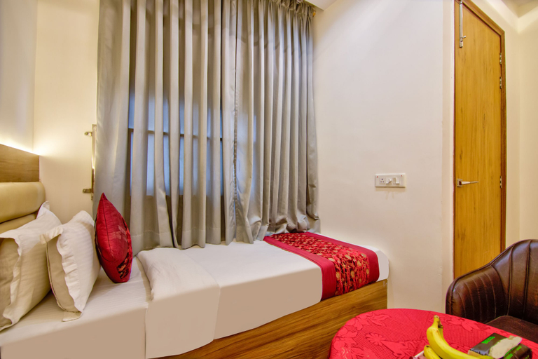Room 2, The Rosewalk Vista By Mannat, Delhi