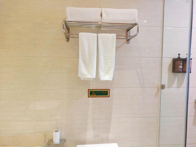 Bathroom 3, Vienna Hotel Inner Mongolia Tongliao Development Zone, Tongliao