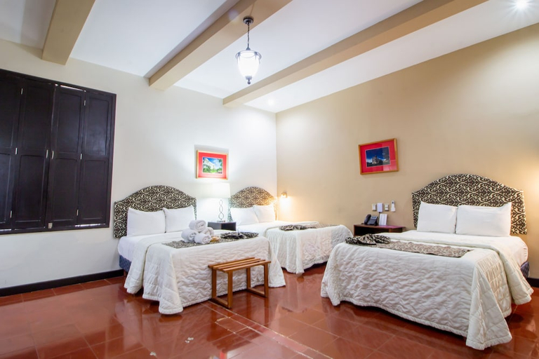 Bedroom 2, Hotel Merida, Mérida