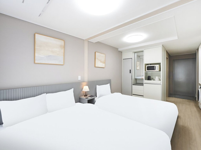Guestroom 4, El Momento Sasang, Sasang