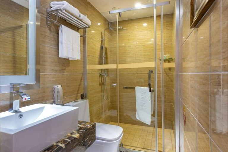 Bathroom 3, Rezen Hotel Pengshui River & Holiday, Chongqing
