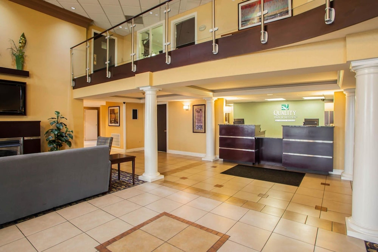 Public Area 2, Quality Inn and Suites St Charles - West Chicago, Kane