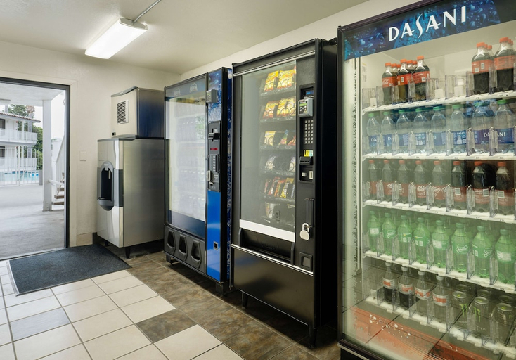Vending Machine, Vagabond Inn Camarillo, Ventura