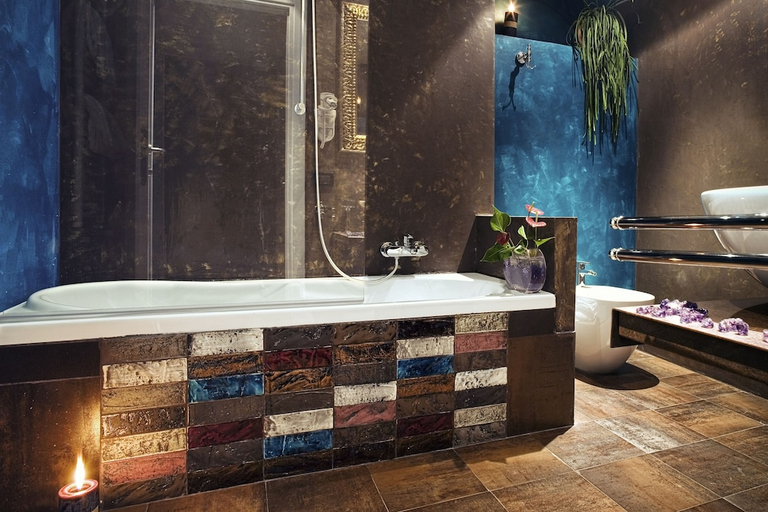 Bathroom 5, Bloom, Venezia