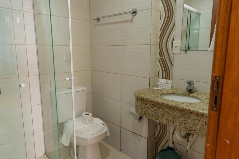 Bathroom 3, HANNA Balneário Hotel, Balneário Arroio do Silva