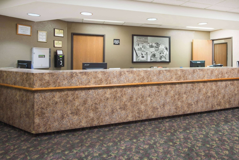 Public Area 2, Super 8 by Wyndham Iola KS, Allen