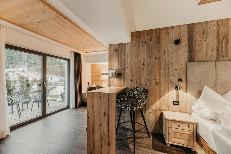 Bedroom, Hotel Chalet S - Dolomites Design - adults recommended, Bolzano
