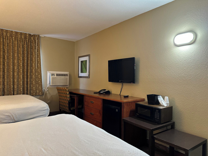 Bedroom 3, Americas Best Value Inn Fargo, Cass