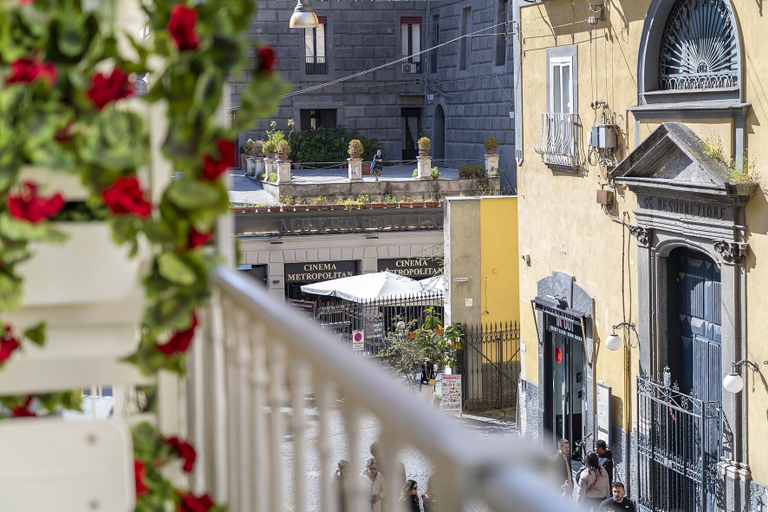 Balcony 4, Via Chiaia 123 - Camera Oltremare, Napoli