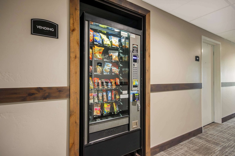 Food & Drinks 5, SureStay Plus Hotel by Best Western Rexburg, Madison