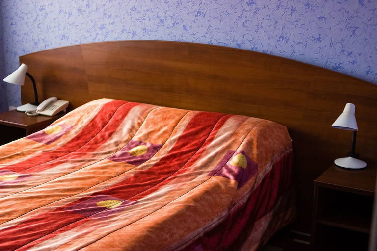 Bedroom 2, Hotel Robinzon, Novokuznetskiy