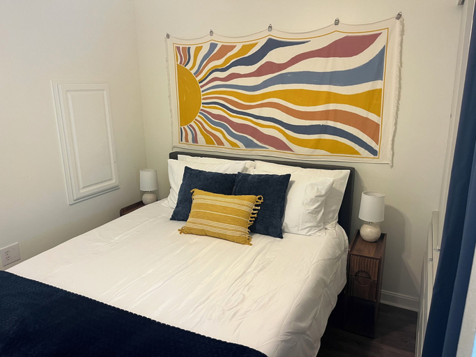Room 5, A Peaceful Pearl Walkable Downtown, Jackson