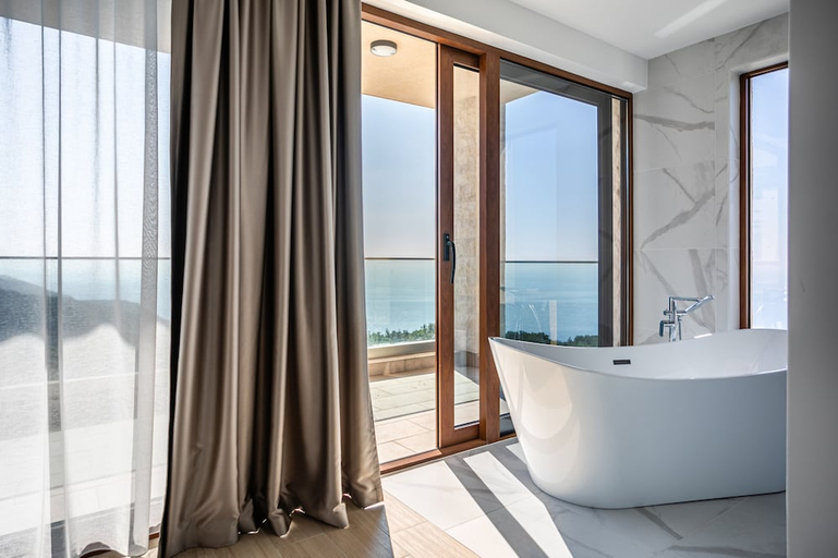 Bathroom 4, Cape Montenegro Villas