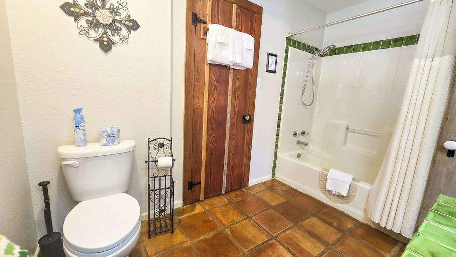 Bathroom 5, Sonora Gruene Cottages Studio, Comal