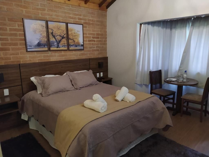 Room 3, POUSADA ALTO DOS PINHEIROS, Camanducaia