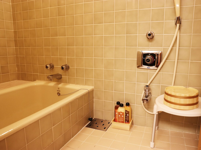 Bathroom 4, Hyoe Koyokaku, Nishinomiya