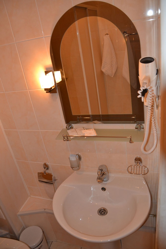 Bathroom 3, Bulak Hotel, Vysokogorskiy rayon