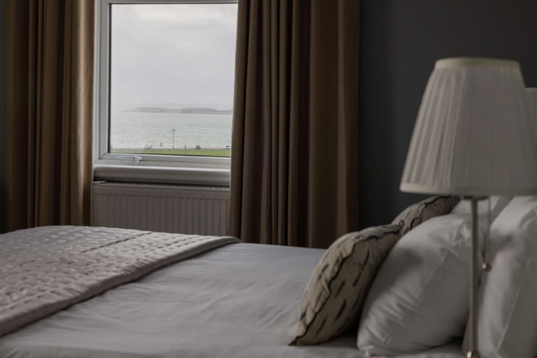 Bedroom 3, The Queens Hotel, Portsmouth